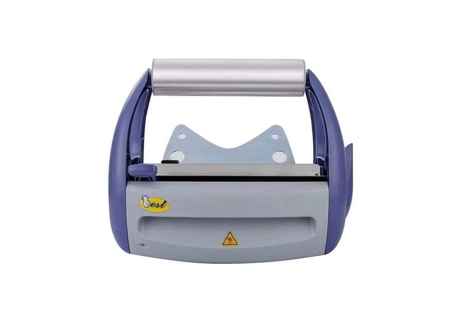 Sealing machine